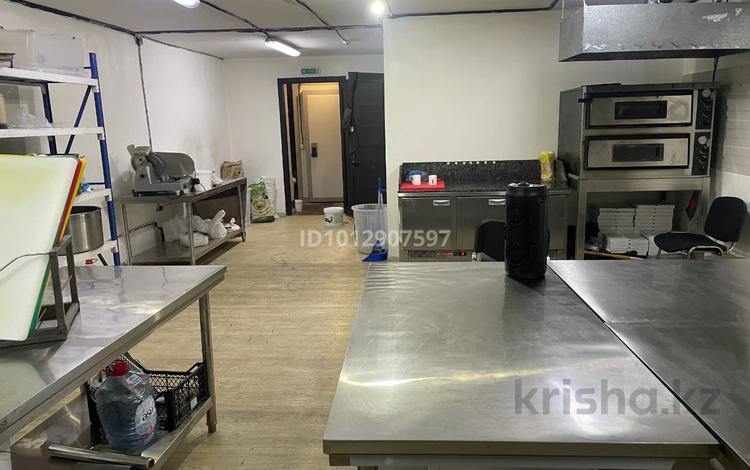 Общепит · 100 м² за 450 000 ₸ в Караганде, Казыбек би р-н — фото 2