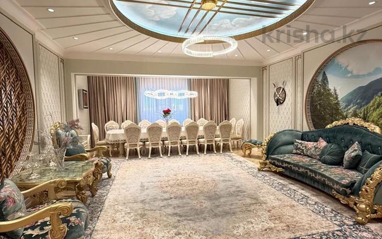 8-комнатная квартира · 450 м² · 6/7 этаж, Жусан 9 за 350 млн 〒 в Астане — фото 2