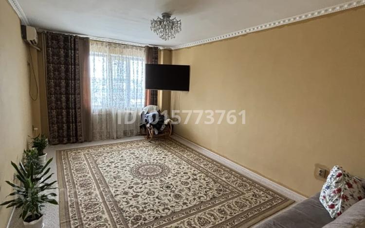 3-бөлмелі пәтер · 80 м² · 5/6 қабат, Центральный ш/а., Жарбосынова 87Б — Напротив Байзара, бағасы: 200 000 ₸ в Атырау, мкр Центральный — фото 2