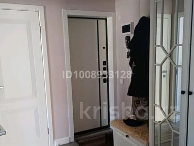 4-бөлмелі пәтер · 60 м² · 1/5 қабат, Абая 78, бағасы: 26 млн ₸ в Балхаше