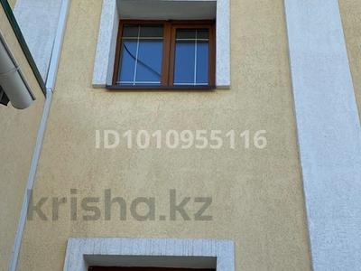 Отдельный дом · 7 комнат · 350 м², мкр Шубар за 1.7 млн 〒 в Астане, Есильский р-н