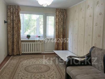 2-комнатная квартира · 50 м² · 2/5 этаж, мкр Строитель, Абулхаир хан 153 за 140 000 ₸ в Уральске
