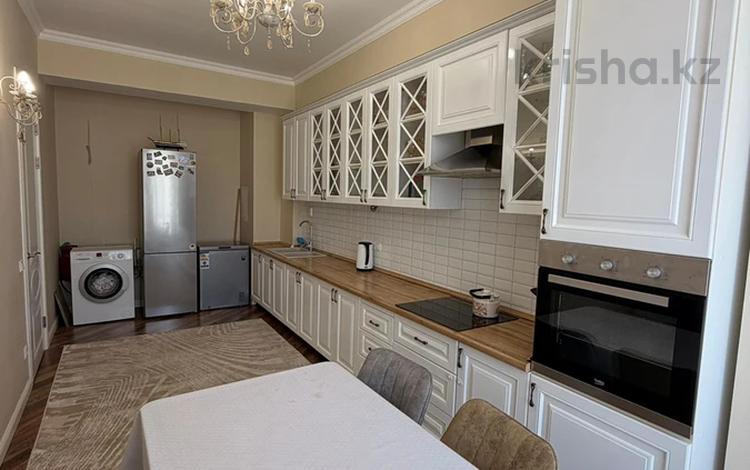 2-комнатная квартира · 80 м² · 11/12 этаж, 16-й мкр , 16 мкрн 49 за 26 млн ₸ в Актау — фото 2