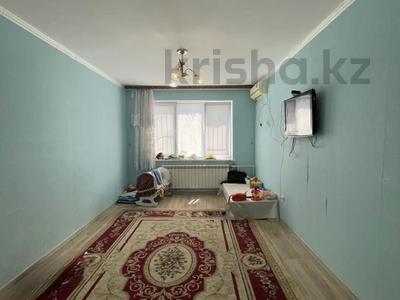 2-комнатная квартира · 54 м² · 5/5 этаж, мкр 5, пр-т Алии Молдагуловой за 15.3 млн 〒 в Актобе