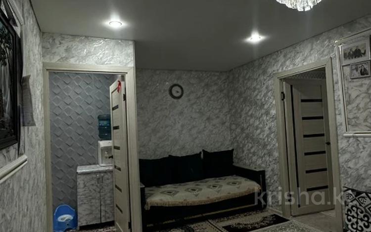 3-комнатная квартира · 48 м² · 5/5 этаж, ул. Квартал 4а за 7 млн ₸ в Темиртау — фото 2