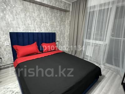 1-бөлмелі пәтер · 55 м² · 6/9 қабат, Аль-фараби 16 — Цмир, школа 46,48, ресторан Меруерт, Карина, бағасы: 2 500 ₸ в Усть-Каменогорске, Ульбинский