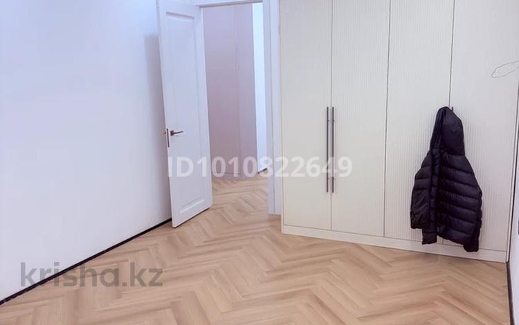 1-комнатная квартира · 41 м² · 17/18 этаж, Туран 39/3 за 350 000 ₸ в Астане, Нура р-н — фото 10