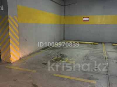 Паркинг · 15 м² · мкр Аксай-5 — Б.Момышулы 25 за 2.5 млн 〒 в Алматы, Ауэзовский р-н