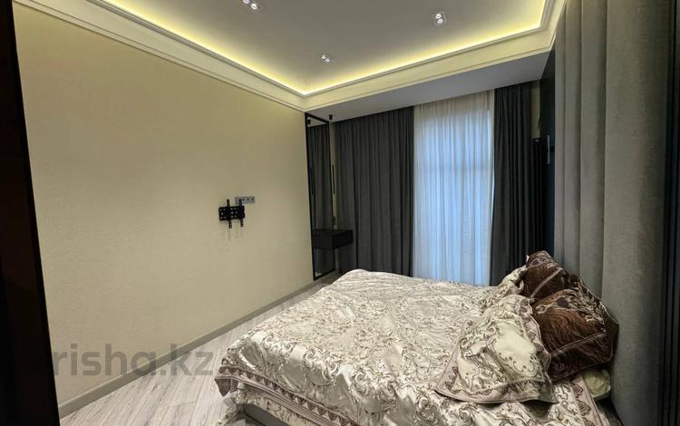 2-комнатная квартира · 68 м² · 5/18 этаж, Жандосова 94А за 350 000 〒 в Алматы, Бостандыкский р-н — фото 7