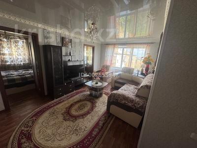 4-комнатная квартира · 62.2 м² · 5/5 этаж, Локомотивная 147 за 13 млн 〒 в Караганде, Алихана Бокейханова р-н