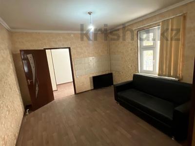 3-комнатный дом помесячно, 80 м², 3 сот., ул Шаяхметова за 100 000 〒 в Шымкенте