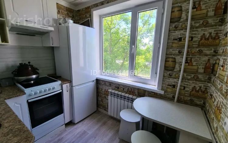 1-комнатная квартира · 31 м² · 2/5 этаж, Майкудук, 18й микрорайон 26 за 10.2 млн ₸ в Караганде, Алихана Бокейханова р-н — фото 2
