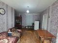 4-комнатная квартира · 60.7 м² · 2/5 этаж, Пришахтинск, 21й микрорайон 29 за 14 млн ₸ в Караганде, Алихана Бокейханова р-н — фото 3