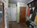 4-комнатная квартира · 60.7 м² · 2/5 этаж, Пришахтинск, 21й микрорайон 29 за 14 млн ₸ в Караганде, Алихана Бокейханова р-н — фото 8