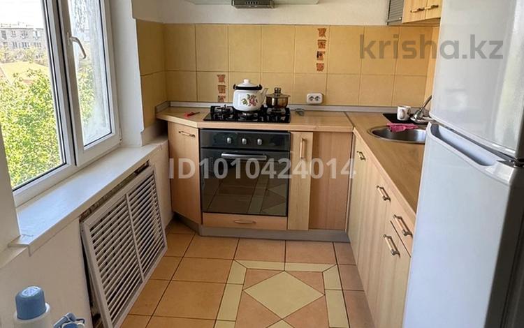 2-комнатная квартира · 48 м² · 5/5 этаж, мкр Центральный, Центральная 7 — Азатык за 15 млн ₸ в Атырау — фото 12