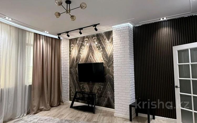 2-комнатная квартира · 80 м² · 7/17 этаж, 17-й мкр 23 за 18 000 ₸ в Актау — фото 2
