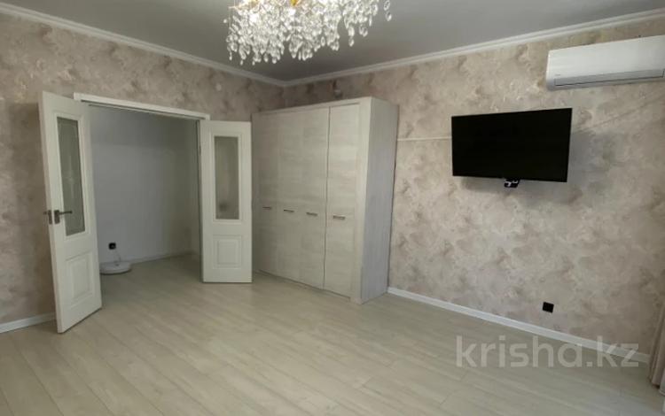 2-комнатная квартира · 70.8 м² · 8/9 этаж, мкр. Алтын орда за 28.5 млн ₸ в Актобе — фото 2