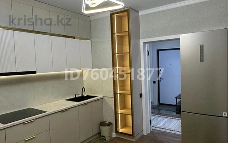 2-комнатная квартира · 55 м² · 2/12 этаж, мкр Аккент, Шарипа омарова 1 за 260 000 ₸ в Алматы, Алатауский р-н — фото 2