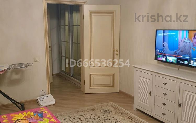 3-бөлмелі пәтер · 113 м² · 3/18 қабат, Брусиловского 167, бағасы: 80 млн ₸ в Алматы — фото 2