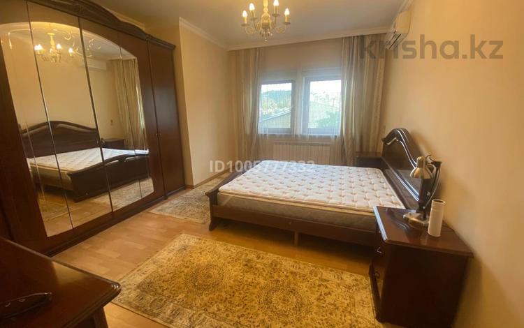 3-бөлмелі пәтер · 115 м² · 4/16 қабат, Самал-3 ш/а. 22, бағасы: 650 000 ₸ в Алматы, Медеуский р-н — фото 2