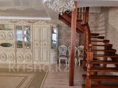 Отдельный дом · 28 комнат · 1093.3 м² · 15 сот., Суйинбай акына 66 — Переулок Мойнак за 185 млн 〒 в Астане, Сарыарка р-н