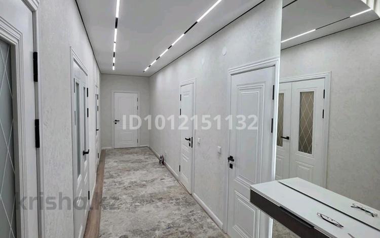 3-бөлмелі пәтер · 90 м² · 1/9 қабат, Мкр. Шымсити 50, бағасы: 45 млн ₸ в Шымкенте, Каратауский р-н — фото 2