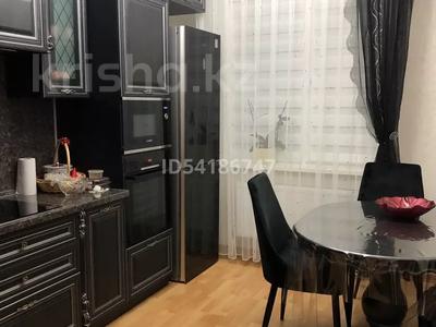 2-бөлмелі пәтер · 65 м² · 13/19 қабат, Аманжолова 26/1, бағасы: 40.5 млн ₸ в Астане, Алматы р-н