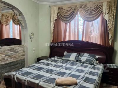 2-комнатная квартира · 65 м² · 3/6 этаж, Муратбаева 19/а — Раион Болашак- универсам жк самал за 200 000 〒 в 