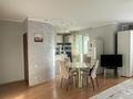 2-комнатная квартира · 62 м² · 4/9 этаж, мкр Сары Арка 40 за 15 000 ₸ в Атырау