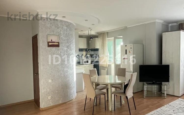 2-комнатная квартира · 62 м² · 4/9 этаж, мкр Сары Арка 40 за 15 000 ₸ в Атырау — фото 2