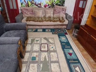 2-бөлмелі пәтер · 48 м² · 2/5 қабат, Молдагуловв 4а, бағасы: 140 000 ₸ в Шымкенте, Аль-Фарабийский р-н