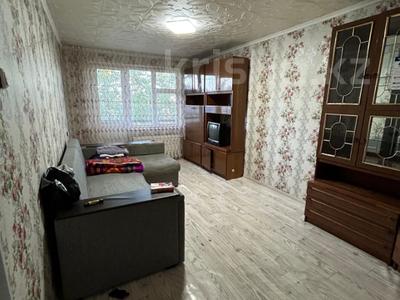 2-комнатная квартира, 44 м², 5/5 этаж помесячно, Урдинская за 110 000 〒 в Уральске