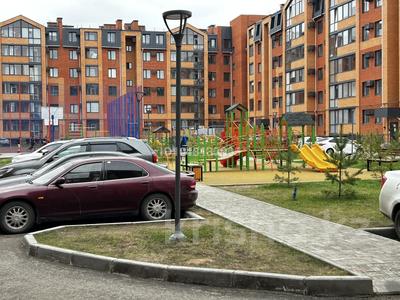 4-бөлмелі пәтер · 114 м² · 2/5 қабат, Мкр. Береке, 43, бағасы: 44.8 млн ₸ в Костанае