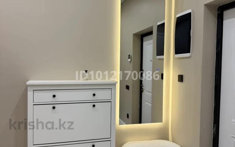 2-бөлмелі пәтер · 53 м² · 8/17 қабат, мкр Юго-Восток, Строителей 28/5 — Главной мечети, пересечение строителей-шахтёров, бағасы: 39.9 млн ₸ в Караганде, Казыбек би р-н — фото 2
