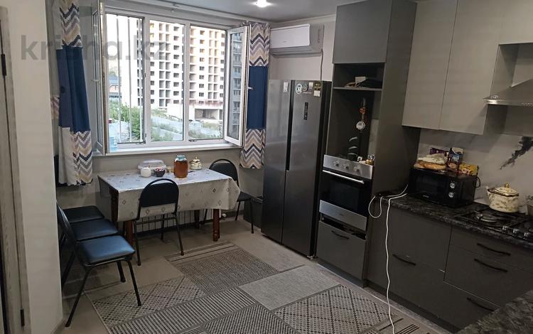 3-комнатная квартира · 67 м² · 4/9 этаж, Райымбек батыра 289/1 за 250 000 ₸ в Алматы — фото 2