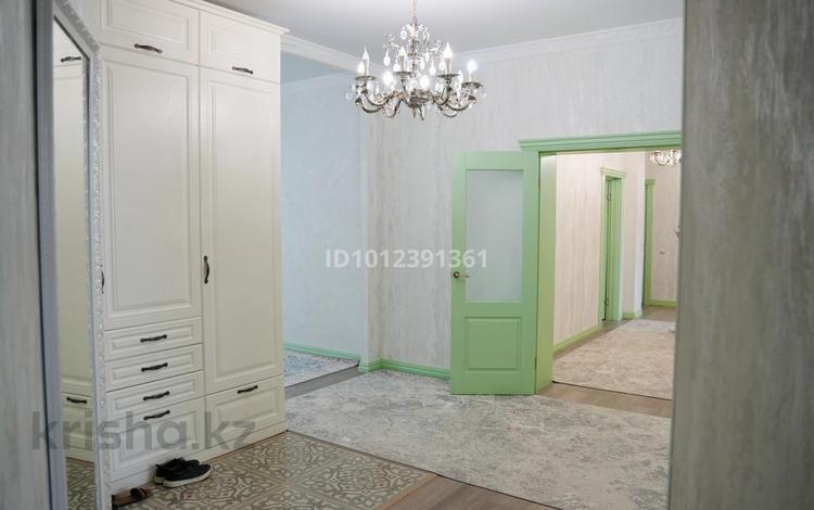 5-бөлмелі пәтер · 230 м² · 6/6 қабат, ул. Маресьева 2Б, бағасы: 52 млн ₸ в Актобе, мкр Авиатор — фото 2