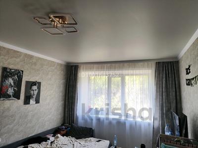 2-бөлмелі пәтер · 42 м² · 1/2 қабат, мкр Михайловка , Осевая 11, бағасы: 10 млн ₸ в Караганде, Казыбек би р-н