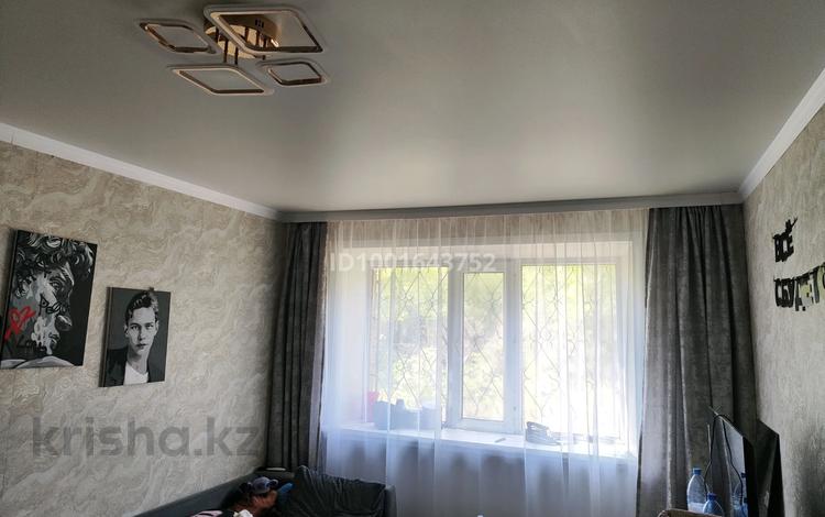 2-комнатная квартира · 42 м² · 1/2 этаж, мкр Михайловка , Осевая 11 за 10 млн ₸ в Караганде, Казыбек би р-н — фото 2