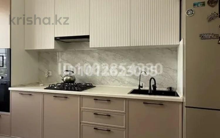 2-бөлмелі пәтер · 70 м² · 8/9 қабат, мкр Акбулак 31 — рыскулова момышулы, бағасы: 39 млн ₸ в Алматы, Алатауский р-н — фото 2