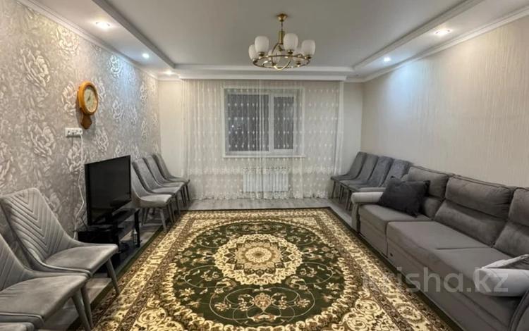 4-бөлмелі пәтер · 126.6 м² · 8/9 қабат, Алтын орда ш/а., Ораза Татеулы, бағасы: 45 млн ₸ в Актобе, мкр. Алтын орда — фото 5
