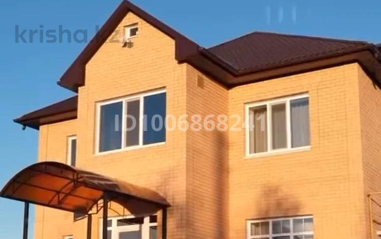 Дом · 6 комнат · 360 м², Золотой фазан за 200 000 ₸ в Мичуринское — фото 2