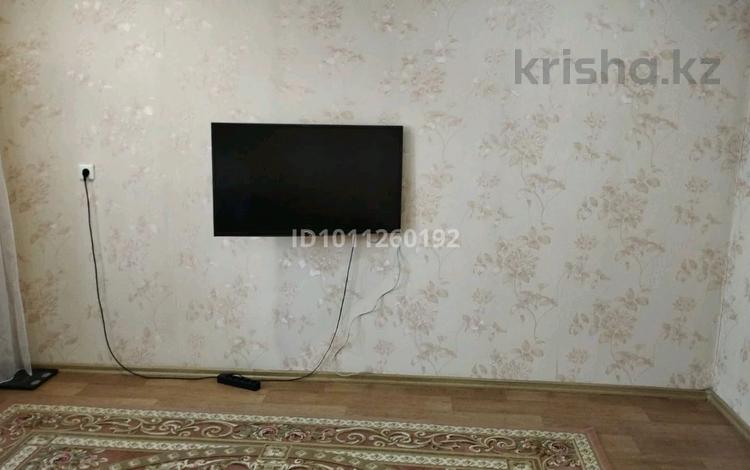 1-бөлмелі пәтер · 39.1 м² · 3/10 қабат, Би Боранбая 45Б — Ресторана Хан Сарай (бывший Серікбол), бағасы: 17 млн ₸ в Семее — фото 2