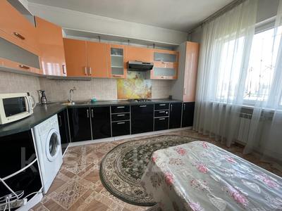 2-бөлмелі пәтер · 70 м² · 8/9 қабат, мкр Акбулак, Чуланова — Момышулы, бағасы: 35 млн ₸ в Алматы, Алатауский р-н