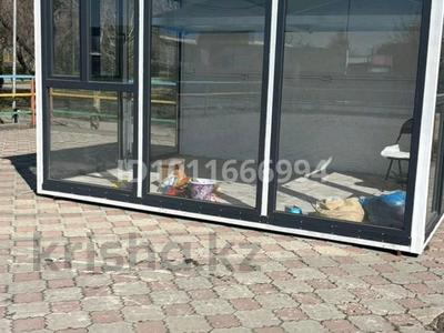 Дүкендер мен бутиктер, қоғамдық тамақтану орны · 12 м², бағасы: 350 000 〒 в Талдыкоргане, Каратал