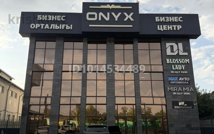 Свободное назначение, офисы, магазины и бутики, склады, азс, автосервисы и автомойки, общепит, салоны красоты, сельское хозяйство, бани, гостиницы и зоны отдыха, фитнес и спорт, медцентры и аптеки, образование, развлечения, конференц-залы, кабинеты и рабочие места, студии · 1500 м² за 150 000 ₸ в Таразе — фото 2