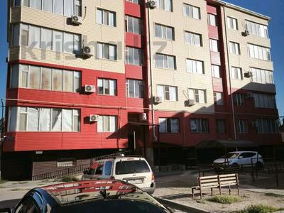 3-комнатная квартира · 88.2 м² · 3/5 этаж, Шукурова 98Е — Байтерек/мкр. Шугыла за 22 млн 〒 в 