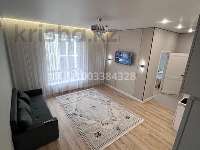 Тәулігіне пәтерлер в Астане: 2-бөлмелі пәтер · 40 м² · 7/9 қабат, Шамши калдаякова 25 — Нажимеденова, бағасы: 14 000 〒 2-бөлмелі пәтер · 40 м² · 7/9 қабат, Шамши калдаякова 25 — Нажимеденова, бағасы: 14 000 〒 в Астане, Сарайшык р-н