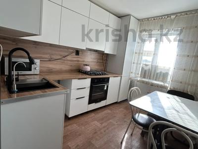 4-бөлмелі пәтер · 78.5 м² · 9/9 қабат, Строитель ш/а. 33, бағасы: ~ 20 млн ₸ в Уральске, мкр Строитель