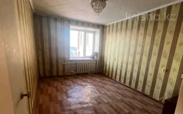 2-бөлмелі пәтер · 44 м² · 8/9 қабат, ул. Академика Асана Тайманова 221, бағасы: 7.9 млн ₸ в Уральске, мкр Школьник — фото 2