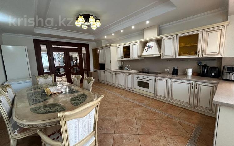 5-комнатная квартира · 228.5 м² · 4/12 этаж, мкр Самал-2 58 — Аль Фараби угол НАЗАРБАЕВА за 255 млн ₸ в Алматы, Медеуский р-н — фото 5